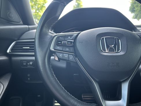 Used 2021 Honda Accord Sport image 18