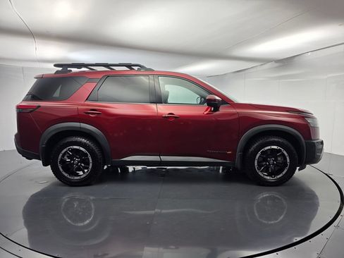 Used 2023 Nissan Pathfinder Rock Creek AWD/4WD image 3
