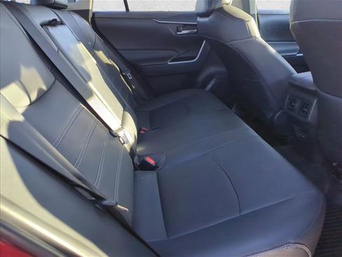Used 2023 Toyota RAV4 XLE Premium image 22