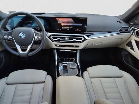 Used 2023 BMW i4 eDrive35 image 13