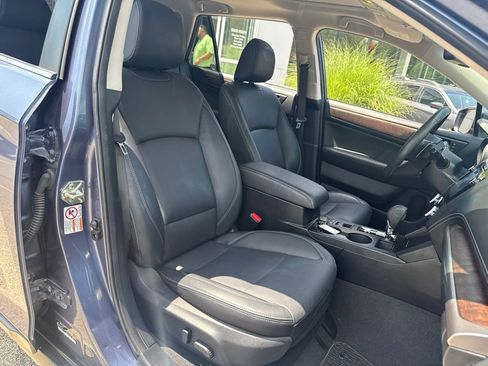Used 2018 Subaru Outback 3.6R Limited AWD/4WD image 21