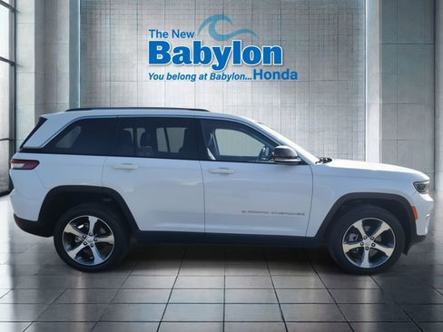 Used 2023 Jeep Grand Cherokee Limited image 5