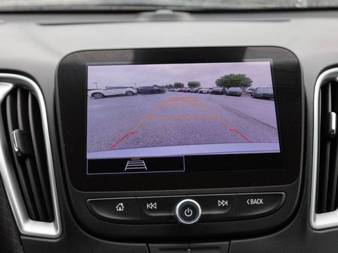 Used 2025 Chevrolet Malibu LS FWD image 22