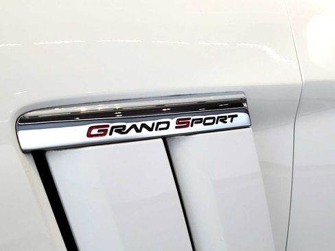 Used 2012 Chevrolet Corvette Grand Sport w/ 2LT Preferred Equipment Group RWD image 12
