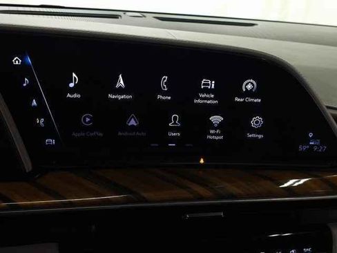 Used 2022 Cadillac Escalade Premium Luxury Platinum image 29