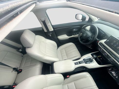 Used 2024 Honda HR-V EX-L image 21