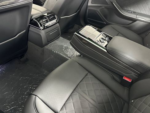 New 2025 Audi S8 image 11