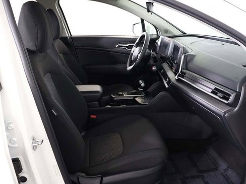 Used 2023 Kia Sportage LX image 30