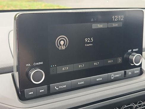 Certified 2025 Honda Accord SE image 19