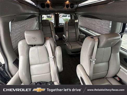 Used 2019 GMC Savana 2500 Extended image 7