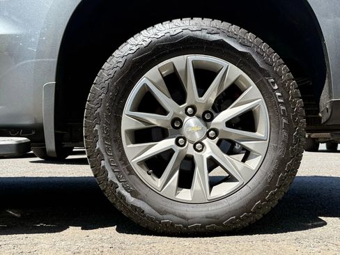 Used 2019 Chevrolet Silverado 1500 High Country w/ Technology Package image 29