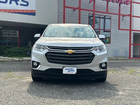 Used 2020 Chevrolet Traverse LT FWD image 8