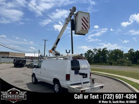 Used 2012 Ford E-350 and Econoline 350 Super Duty w/ PWR Group RWD image 9
