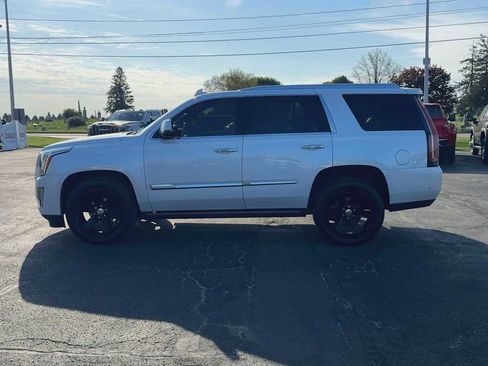 Certified 2019 Cadillac Escalade Platinum AWD/4WD image 5