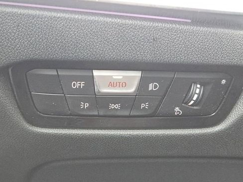 Used 2021 BMW 330i xDrive Sedan w/ Convenience Package image 28