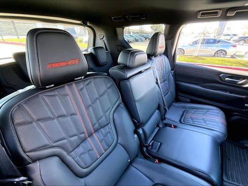 Used 2025 Nissan Armada PRO-4X w/ Pro-4X Premium Package image 20