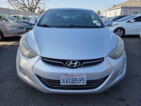 Used 2012 Hyundai Elantra Limited w/ Technology Pkg 5 image 6