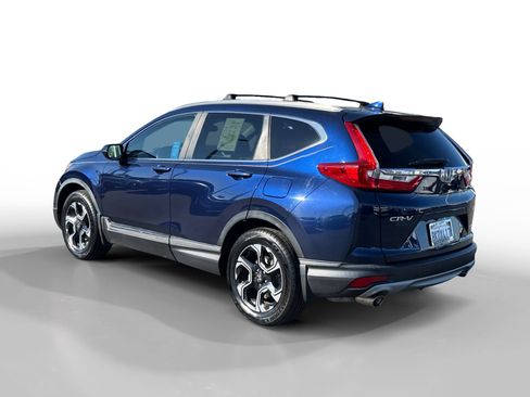 Used 2018 Honda CR-V Touring image 3