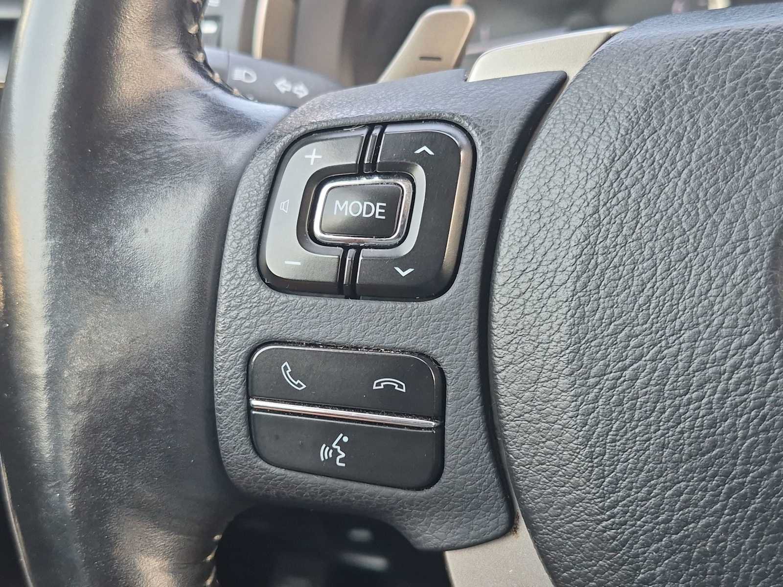 Used 2018 Lexus IS 300 AWD w/ Premium Package image 22