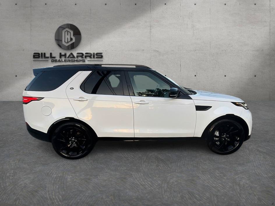 Used 2020 Land Rover Discovery Landmark AWD/4WD image 4