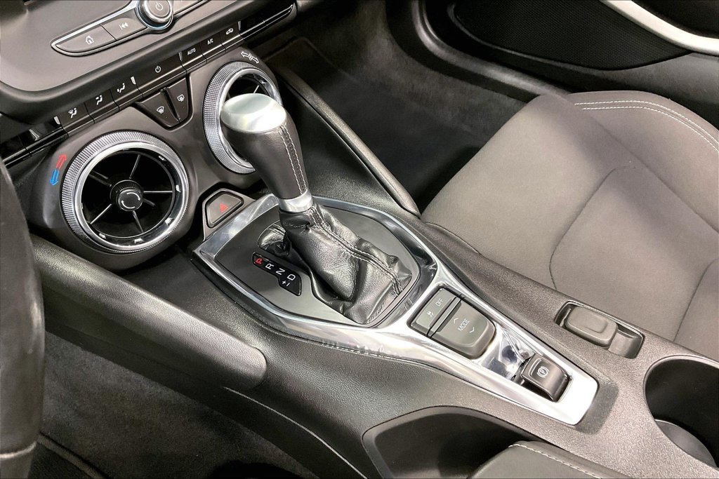 Used 2019 Chevrolet Camaro LT RWD image 18