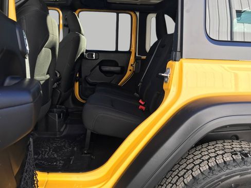 Used 2019 Jeep Wrangler Unlimited Sport S image 26