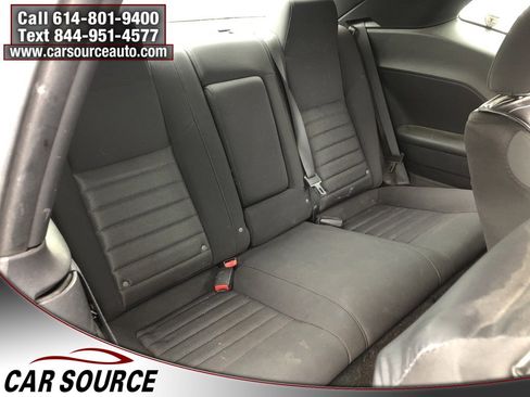 Used 2010 Dodge Challenger SE image 21