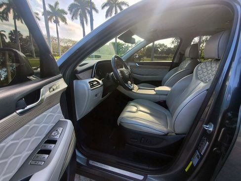 Used 2022 Hyundai Palisade Calligraphy w/ Cargo Package FWD image 6