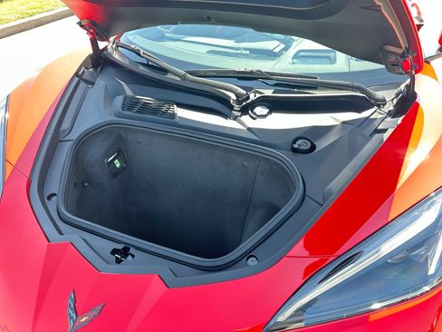 Used 2024 Chevrolet Corvette Stingray Preferred Conv w/ 2LT RWD image 25