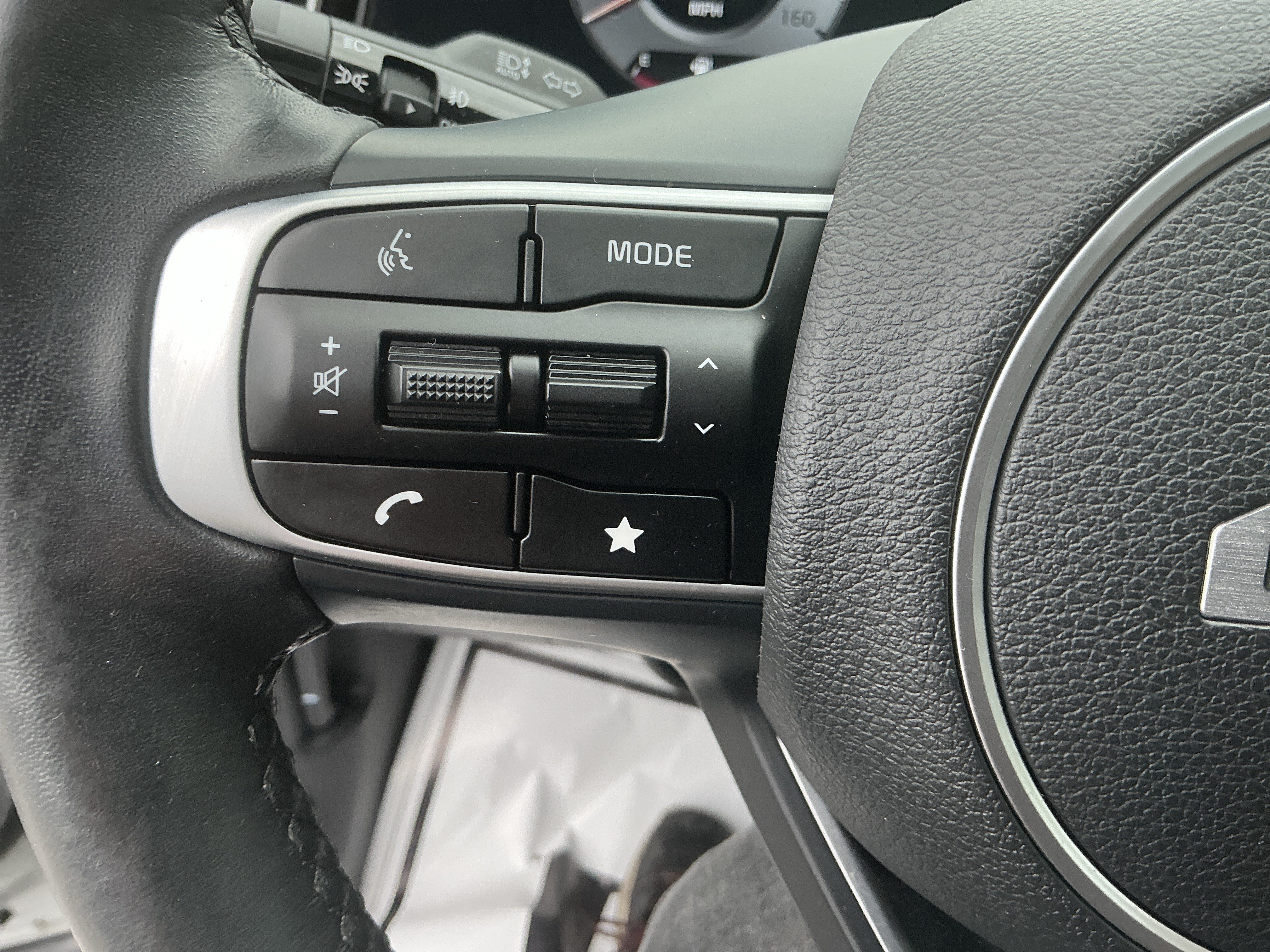 Certified 2024 Kia Sportage SX AWD/4WD image 17