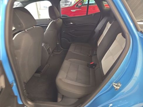 Certified 2025 Chevrolet Trax RS w/ Driver Confidence Package FWD image 10