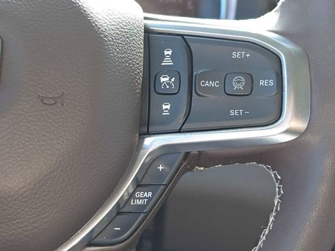 Used 2025 RAM 1500 Laramie w/ Advanced Safety Group II AWD/4WD image 30