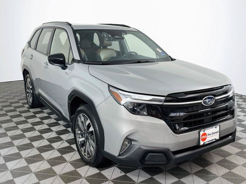 Used 2025 Subaru Forester Touring w/ Protection Package (1PH) AWD/4WD image 1