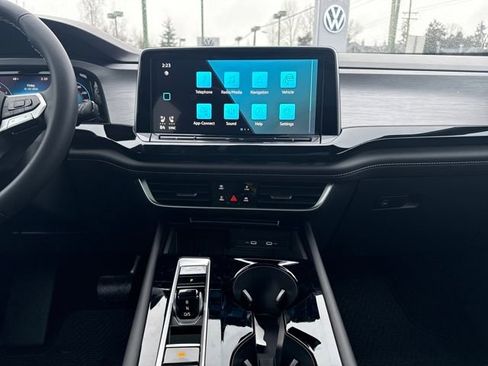 New 2026 Volkswagen Atlas Cross Sport SE AWD/4WD image 23