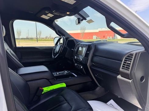 Used 2018 Ford Expedition Max Limited AWD/4WD image 27
