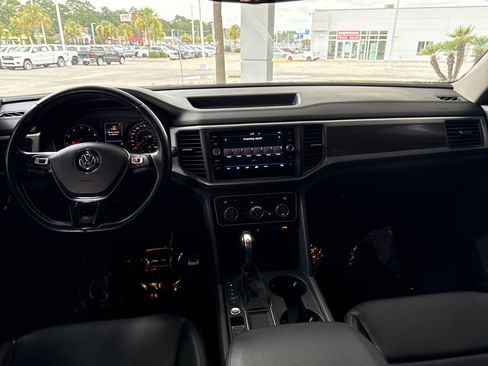 Used 2018 Volkswagen Atlas SE w/ R-Line Package FWD image 26