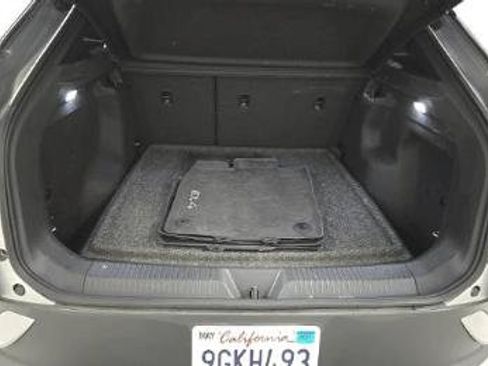 Used 2023 Volkswagen ID.4 Pro RWD image 9