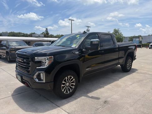 Used 2021 GMC Sierra 1500 AT4 w/ AT4 Value Package AWD/4WD image 7