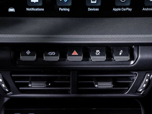 Certified 2025 Porsche 911 Carrera image 26