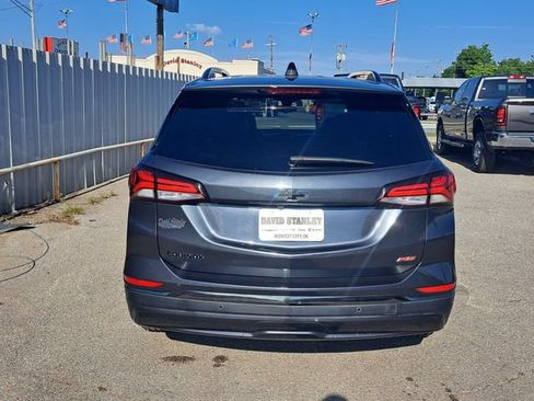 Used 2023 Chevrolet Equinox RS w/ RS Leather Package FWD image 4