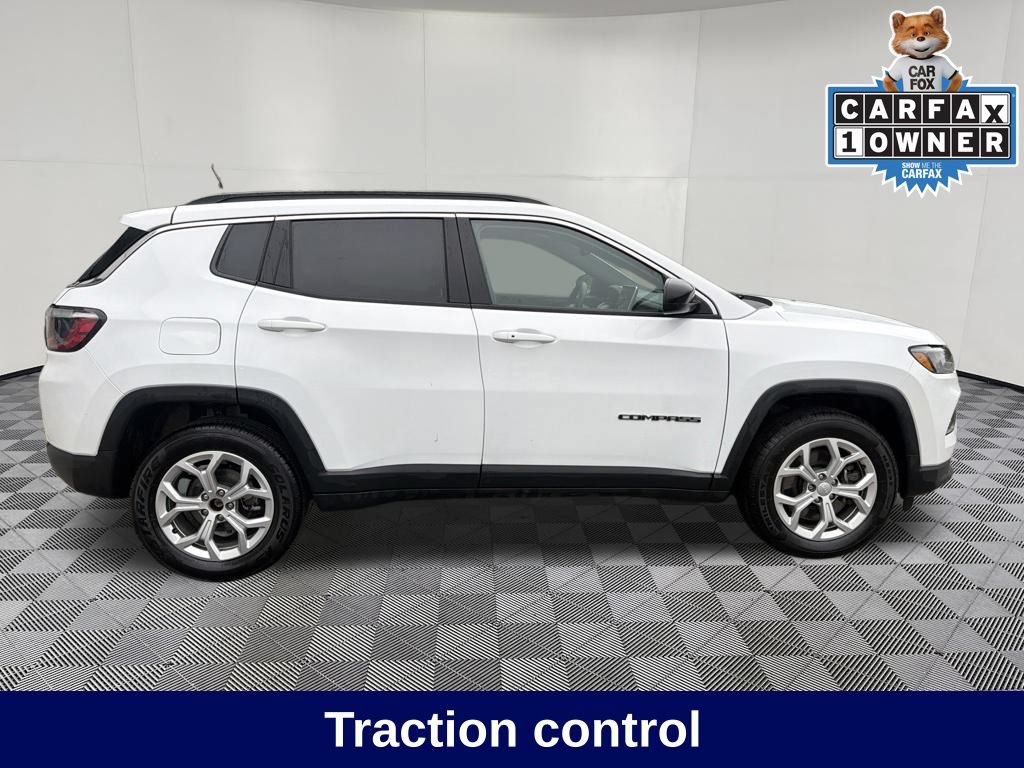 Used 2024 Jeep Compass Latitude AWD/4WD image 7