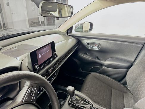 Used 2025 Honda HR-V LX image 16