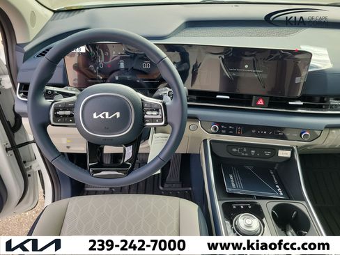 New 2026 Kia Carnival EX FWD image 25