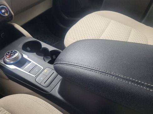Used 2020 Ford Escape SE FWD image 26