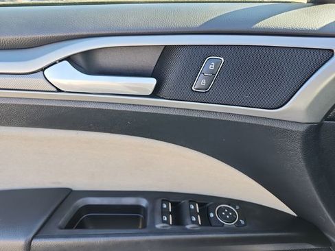 Used 2017 Ford Fusion S image 36