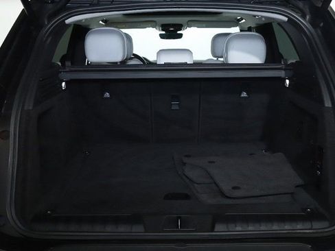 Used 2023 Land Rover Range Rover Sport SE image 36