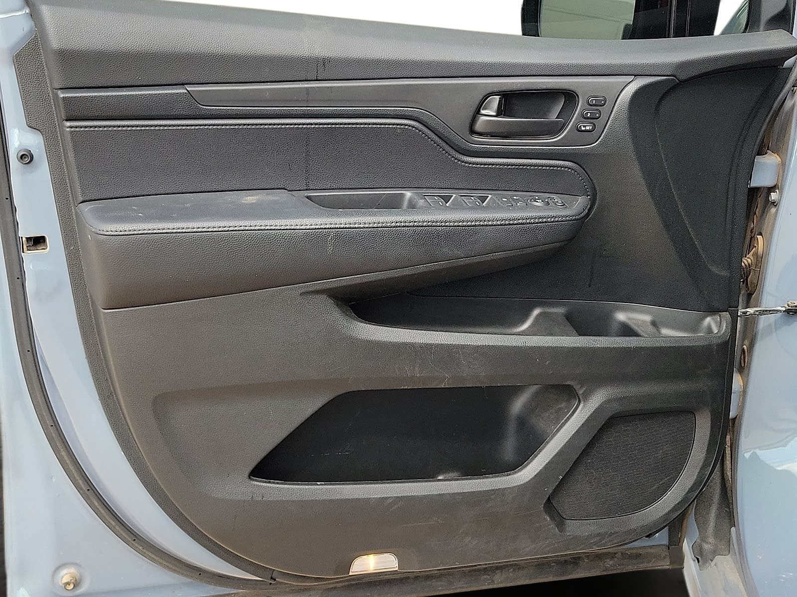 Used 2023 Honda Odyssey Sport image 11
