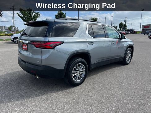 Used 2023 Chevrolet Traverse LT AWD/4WD image 6