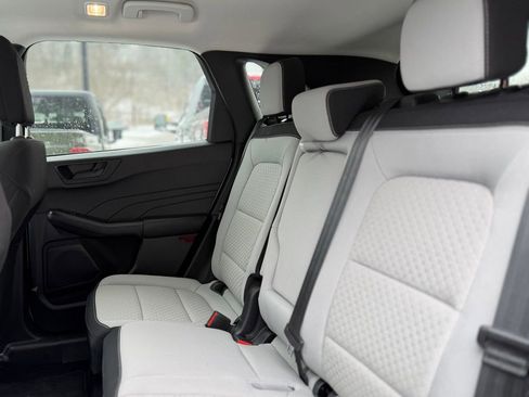 Used 2023 Ford Escape Active image 5