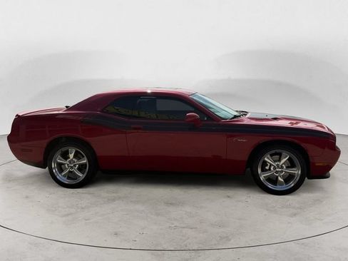 Used 2013 Dodge Challenger R/T RWD image 4